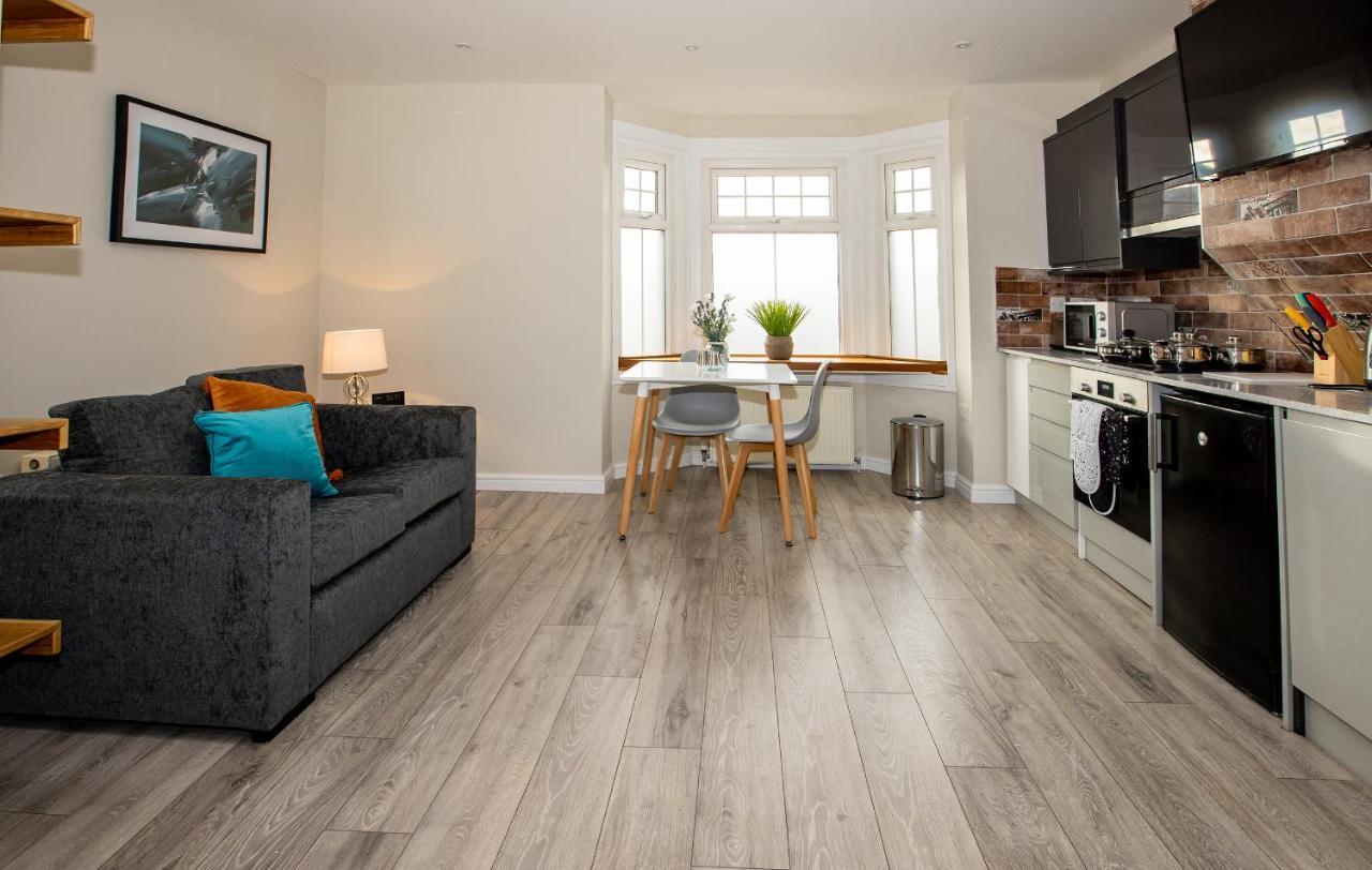 Bright And Luxurious Flat In The Heart Of Reading Apartment Екстериор снимка