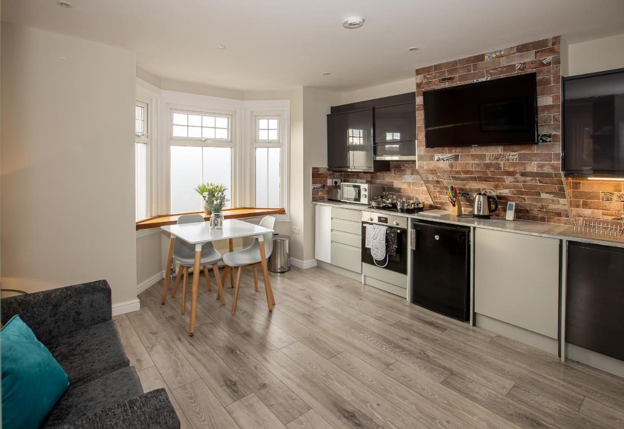 Bright And Luxurious Flat In The Heart Of Reading Apartment Екстериор снимка